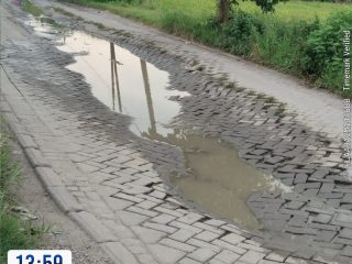 “Jalan Desa Glindah Tengah Rusak Parah, Dana Desa Dipertanyakan: Pemerintah Kecamatan Kedamean dan Inspektorat Diminta Turun Tangan”