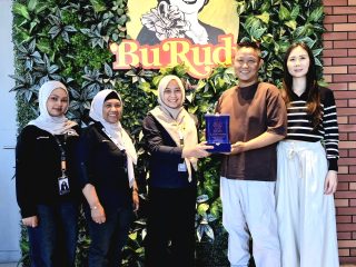 Cita Rasa Legendaris Sambal Bu Rudy Kini Bersertifikat Halal, Cabang Harbour City Nine Siap Manjakan Lidah Warga Surabaya