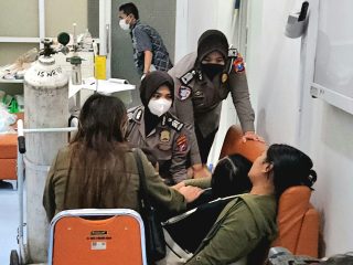 Polisi Bersama Masyarakat, Polres Probolinggo Hadirkan Empati untuk Korban Karhutla Bromo