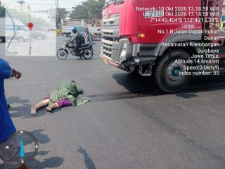 Kecelakaan Maut di Simpang Dupak Demak Surabaya, Miris!!!, Seorang Penumpang Ojek Online Tewas
